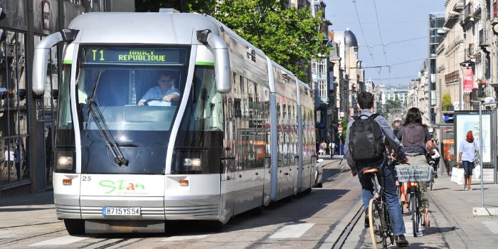 Tram et vélos